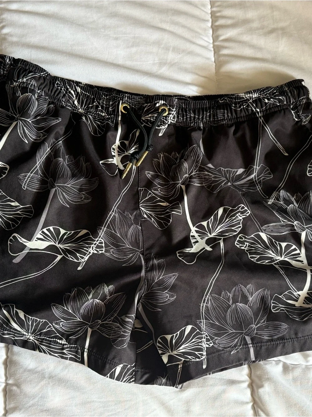 Vaquita floral swim shorts